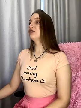 Snapshot of LillyFan-X chatting on 11-17-25, 04:29 LillyFan-X online show from 11-17-25, 04:29