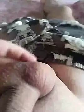 Snapshot of ALEX19833 chatting on 01-24-25, 01:57 ALEX19833 online show from 01-24-25, 01:57