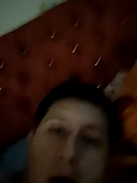 Snapshot of Thiago593 chatting on 03-05-25, 05:29 Thiago593 online show from 03-05-25, 05:29