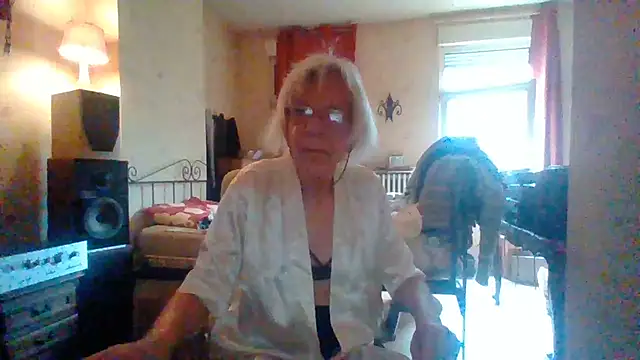 rosanetrav online show from 06-29-26, 05:57