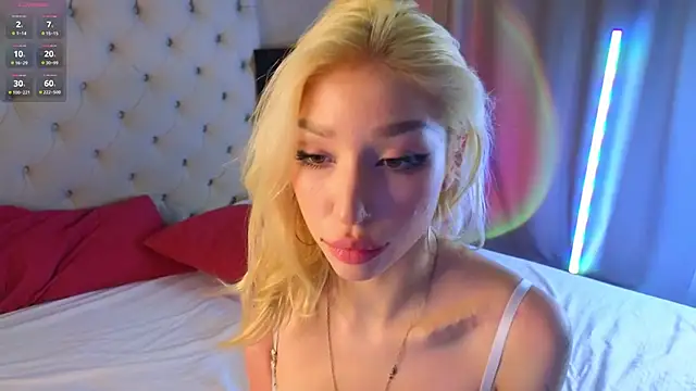 Snapshot of SallyCha chatting on 11-29-25, 07:55 SallyCha online show from 11-29-25, 07:55