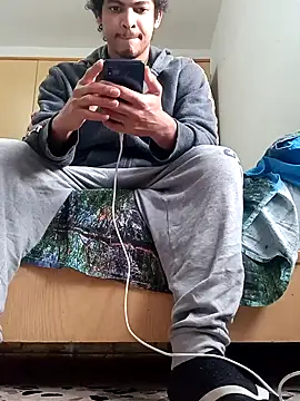 Snapshot of cingonduro chatting on 01-29-25, 07:36 cingonduro online show from 01-29-25, 07:36