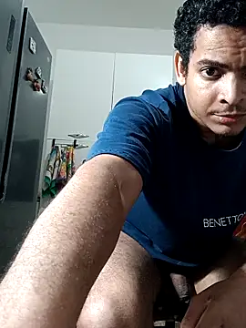 Snapshot of cingonduro chatting on 11-18-25, 09:41 cingonduro online show from 11-18-25, 09:41