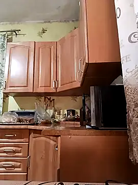 Laura Kiss online show from 02-28-26, 07:04