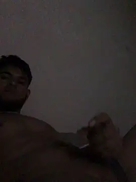 Snapshot of Ulises99 chatting on 02-10-25, 12:18 Ulises99 online show from 02-10-25, 12:18