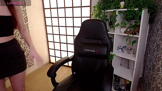 Snapshot of KristineBeauty chatting on 01-31-25, 08:11 KristineBeauty online show from 01-31-25, 08:11