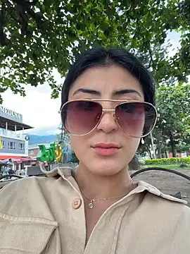 fiorella paris online show from 02-17-26, 09:21