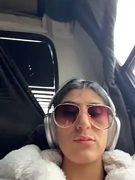 fiorella paris online show from 02-22-26, 06:50