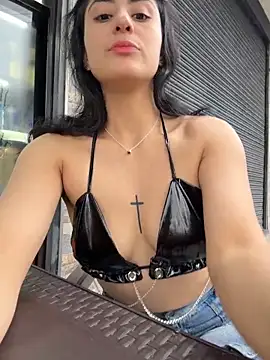 fiorella paris online show from 03-18-26, 09:29