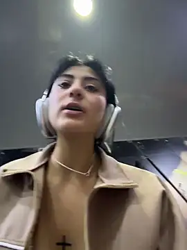 fiorella paris online show from 03-19-26, 03:49