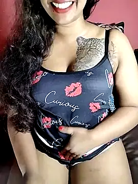 Snapshot of Sexy-Monikaa chatting on 04-23-26, 06:43 Sexy-Monikaa online show from 04-23-26, 06:43