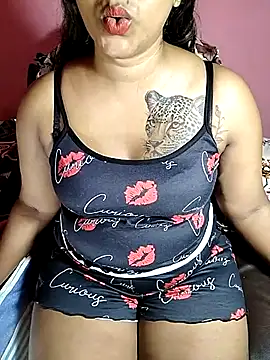 Snapshot of Sexy-Monikaa chatting on 04-29-26, 06:36 Sexy-Monikaa online show from 04-29-26, 06:36
