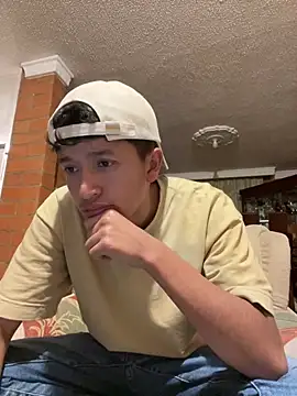 Snapshot of sebaxx8_ chatting on 02-24-25, 01:46 sebaxx8 online show from 02-24-25, 01:46