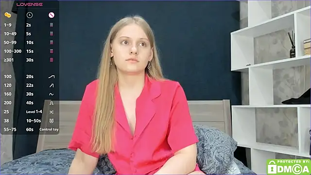 Snapshot of onelovelyalice chatting on 03-11-25, 09:15 onelovelyalice online show from 03-11-25, 09:15