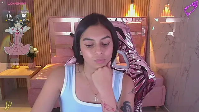 Snapshot of lilith_petit_sub chatting on 03-15-25, 10:24 lilith petit sub online show from 03-15-25, 10:24