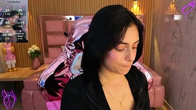 Snapshot of lilith_petit_sub chatting on 09-28-25, 01:27 lilith petit sub online show from 09-28-25, 01:27