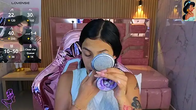 Snapshot of lilith_petit_sub chatting on 11-14-25, 08:07 lilith petit sub online show from 11-14-25, 08:07