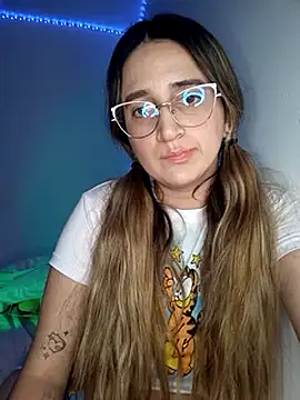 Snapshot of MyAlexaStar chatting on 03-23-25, 02:04 MyAlexaStar online show from 03-23-25, 02:04