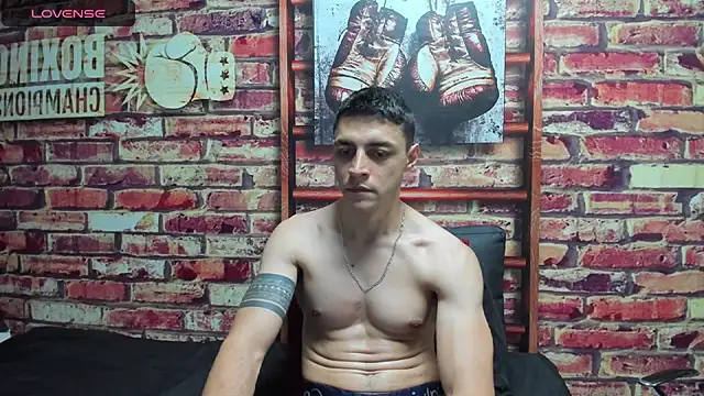 Snapshot of Frank_Millers chatting on 01-27-25, 09:22 Frank Millers online show from 01-27-25, 09:22