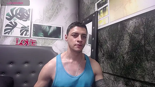 Snapshot of Frank_Millers chatting on 02-06-25, 06:13 Frank Millers online show from 02-06-25, 06:13