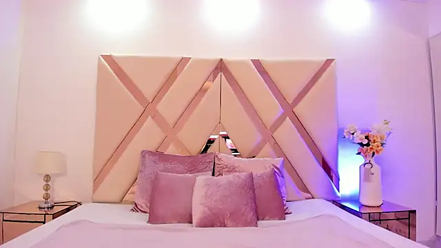 Snapshot of taliarussel chatting on 02-05-25, 10:01 taliarussel online show from 02-05-25, 10:01