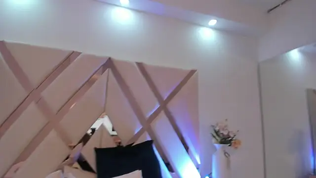 Snapshot of taliarussel chatting on 02-19-25, 09:36 taliarussel online show from 02-19-25, 09:36