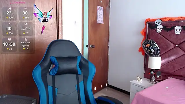 Snapshot of victoria_adams07 chatting on 10-30-25, 08:20 victoria adams07 online show from 10-30-25, 08:20