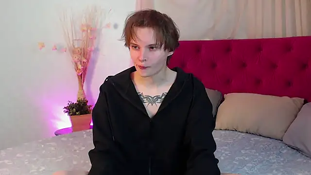 Snapshot of DemianEnglen chatting on 04-11-26, 09:24 DemianEnglen online show from 04-11-26, 09:24