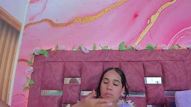 Snapshot of scarlett__evans_ chatting on 03-28-26, 06:29 scarlett evans online show from 03-28-26, 06:29