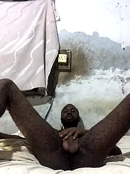 Snapshot of onewinnertee chatting on 11-23-25, 12:32 onewinnertee online show from 11-23-25, 12:32