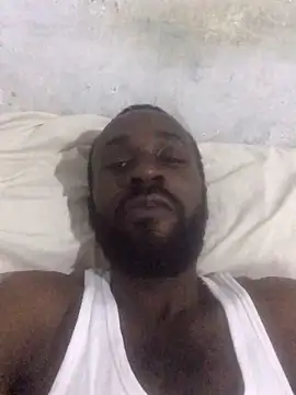 Snapshot of onewinnertee chatting on 11-28-25, 12:46 onewinnertee online show from 11-28-25, 12:46