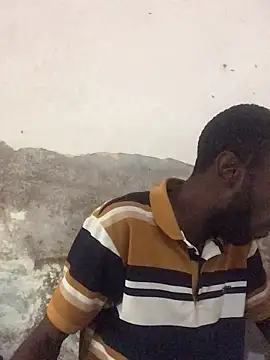 Snapshot of onewinnertee chatting on 12-16-25, 08:30 onewinnertee online show from 12-16-25, 08:30