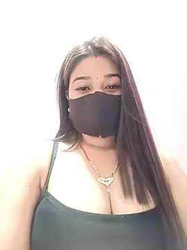 Snapshot of Simran-001 chatting on 05-05-26, 12:24 Simran-001 online show from 05-05-26, 12:24
