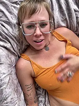 I am babydoll online show from 01-10-26, 08:05