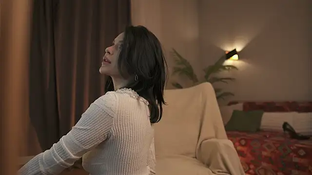 Sofa 01 online show from 04-15-26, 03:30