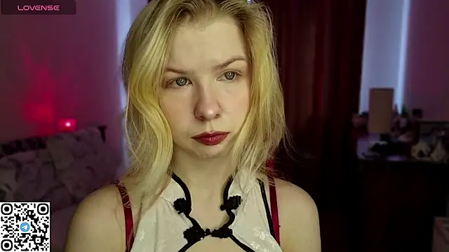 LynetHakes online show from 04-12-26, 06:29