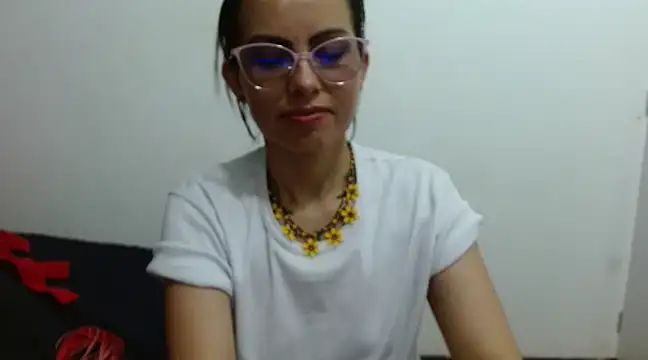 Snapshot of ShairaMarss chatting on 01-22-25, 07:34 ShairaMarss online show from 01-22-25, 07:34