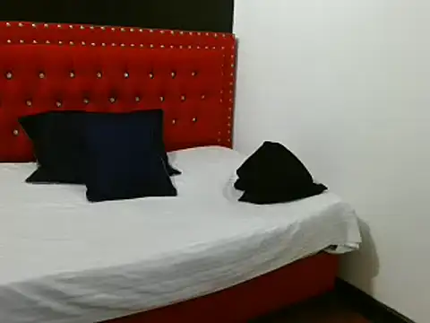 Snapshot of ShairaMarss chatting on 02-12-25, 07:24 ShairaMarss online show from 02-12-25, 07:24