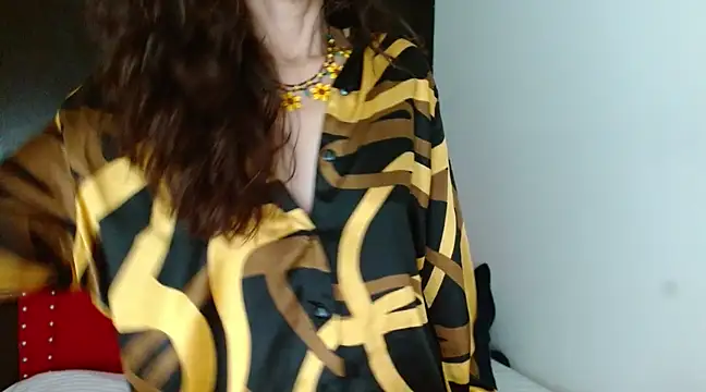 Snapshot of ShairaMarss chatting on 02-26-25, 01:41 ShairaMarss online show from 02-26-25, 01:41