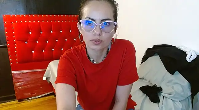 Snapshot of ShairaMarss chatting on 03-18-25, 08:15 ShairaMarss online show from 03-18-25, 08:15