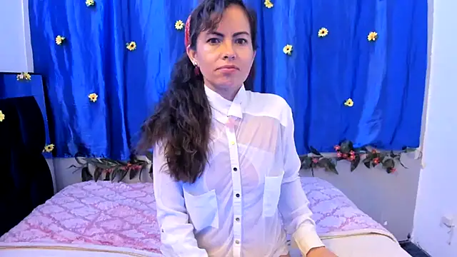 Snapshot of ShairaMarss chatting on 10-11-25, 09:08 ShairaMarss online show from 10-11-25, 09:08