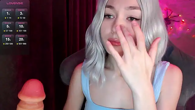 Ohmy Nora  online show from 11-15-25, 09:43