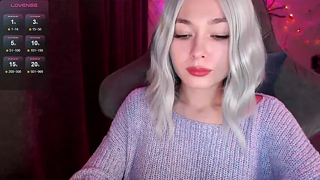 Ohmy Nora  online show from 11-22-25, 08:46