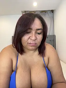 KarlaWild online show from 02-21-25, 09:22