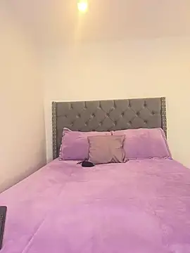 KarlaWild online show from 03-13-25, 06:45