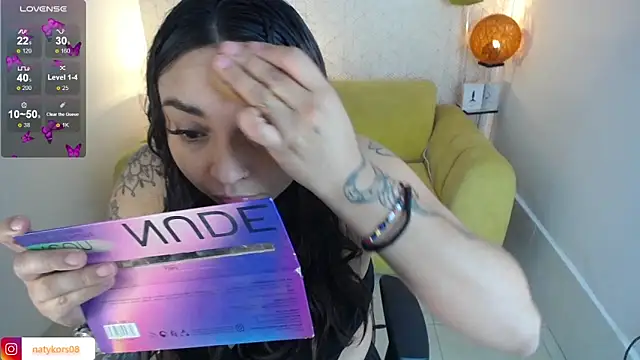 Snapshot of natyk_m chatting on 02-18-25, 01:00 natyk m online show from 02-18-25, 01:00