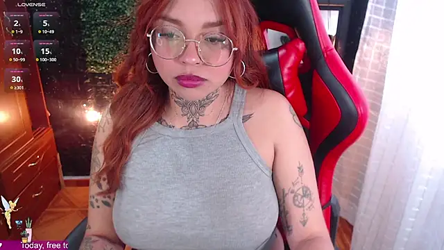 Snapshot of natyk_m chatting on 11-13-25, 01:10 natyk m online show from 11-13-25, 01:10