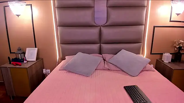 CAYLINCOLLINS online show from 02-26-25, 03:21