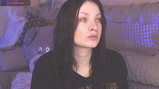 Snapshot of BritneyBarker chatting on 02-03-25, 01:09 BritneyBarker online show from 02-03-25, 01:09