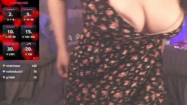 Snapshot of BritneyBarker chatting on 03-03-25, 05:31 BritneyBarker online show from 03-03-25, 05:31